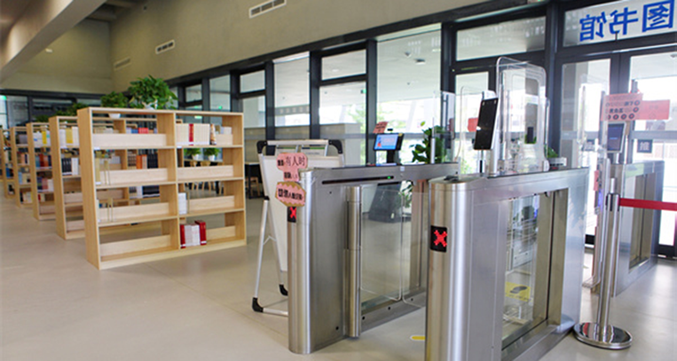 97522国际游戏案例 | 深大实验中学图书馆黑科技max，无感借阅让“悦读”触手可及